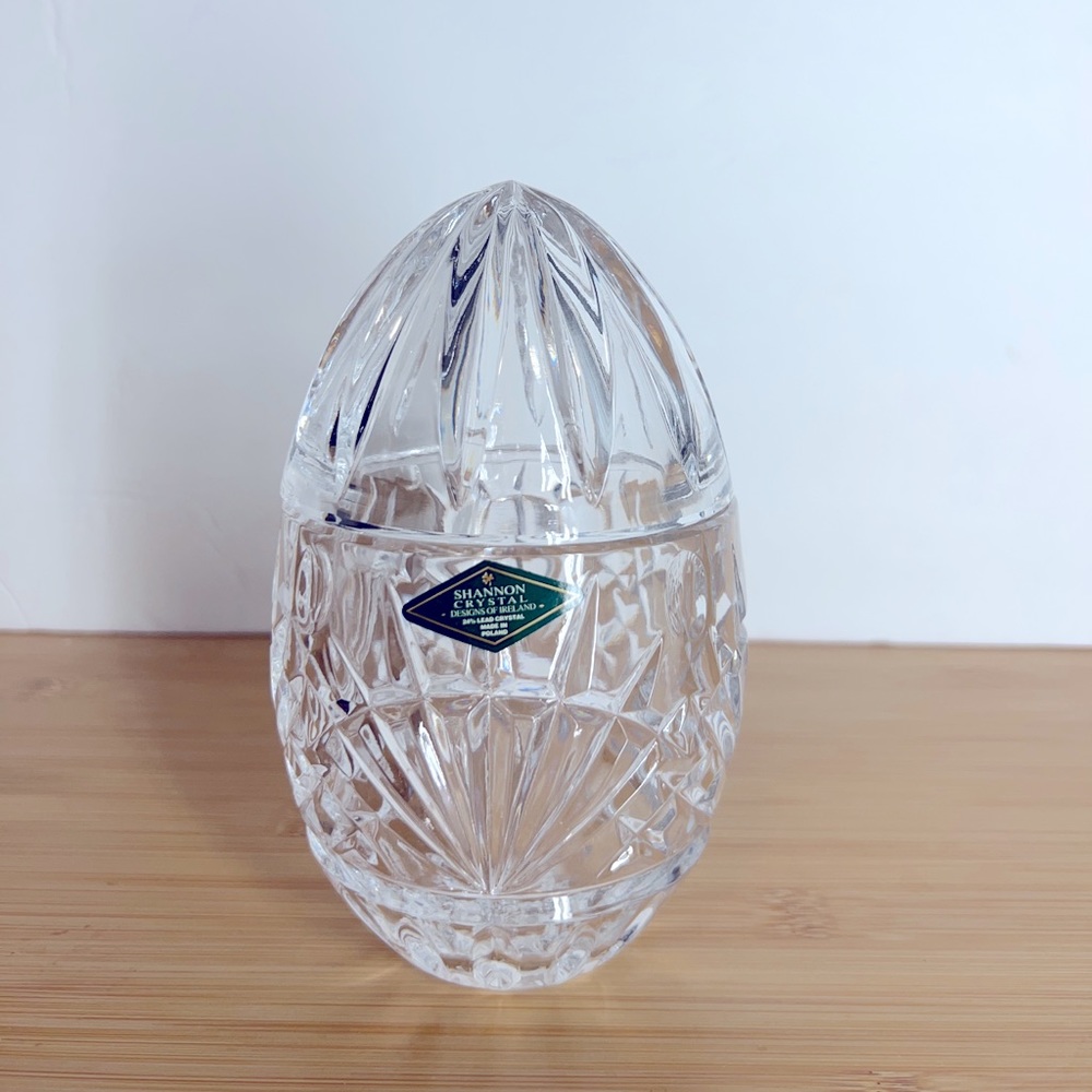 Vintage Shannon crystal by godinger freedom collection covered box